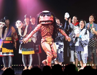 大阪・関西万博であった舞台に出演したガジロウ＝大阪市此花区の夢洲