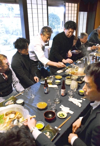 堀家住宅であった新メニューのお披露目会＝たつの市龍野町日飼