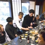 堀家住宅であった新メニューのお披露目会＝たつの市龍野町日飼