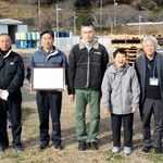 廃パレット堆肥化、敷地の畑で活用　収穫野菜を福祉施設に贈る　ロックペイント福崎工場