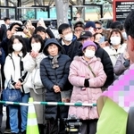 寒空の下、候補者の演説を聞く聴衆ら＝たつの市龍野町富永（画像の一部を加工しています）