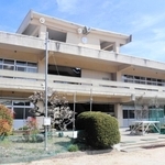 那波中学校との統合方針が決まった矢野川中学校＝相生市若狭野町寺田