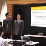 作成したゲームについて紹介する神崎高校の生徒たち＝神河町粟賀町