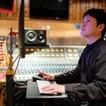 ニューヨークのスタジオで作業に励む西村昂洋さん（本人提供）（ｃ）Ｒｙａｎ　Ｎａｖａ