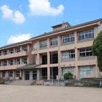 福崎・高岡小、27年度から「小規模特認校」に　児童数大幅減で町教委が方針