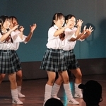 全国手話ダンス甲子園で優勝した「ミラクルー」＝福崎町福田