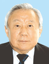 鴻池　祥肇氏