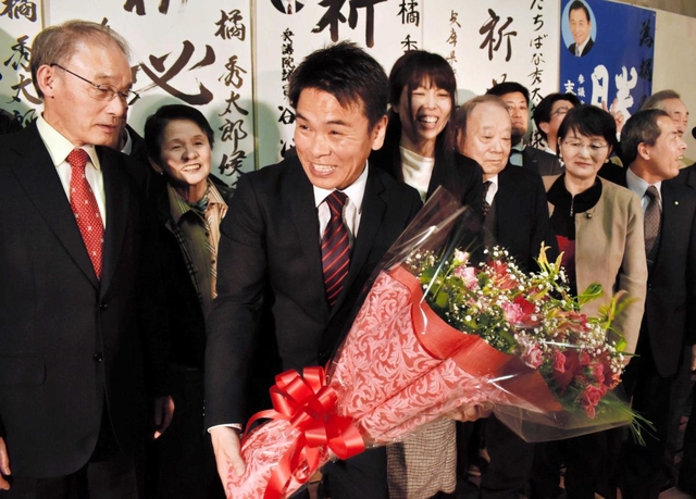 神戸新聞next 統一地方選県議ニュース 兵庫県議選 自民振るわず２議席減 伊丹で３６年ぶり落選