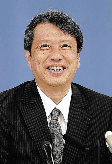 「住民の切実な要求を実現する」と語る金田峰生氏＝神戸市内（撮影・小林良太）