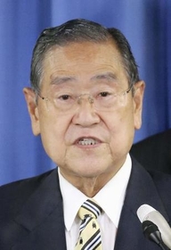 　野田毅氏