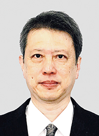 金田　峰生