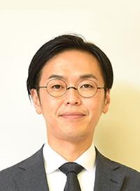 角田槙司氏