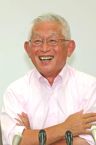 泉房穂氏