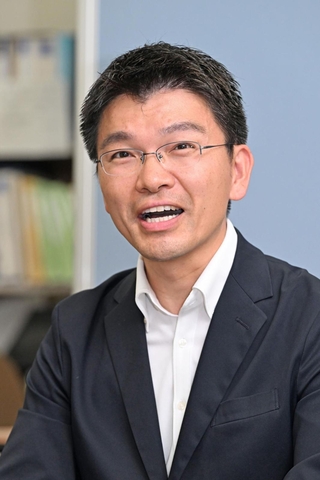 吉平敏孝氏