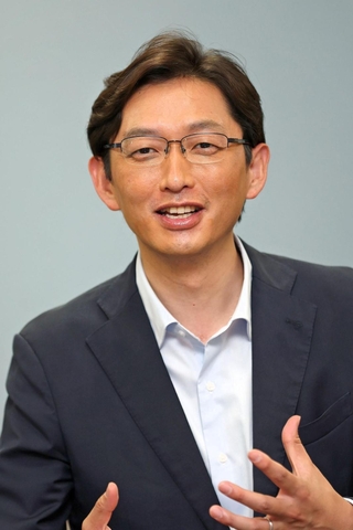 高橋光男氏