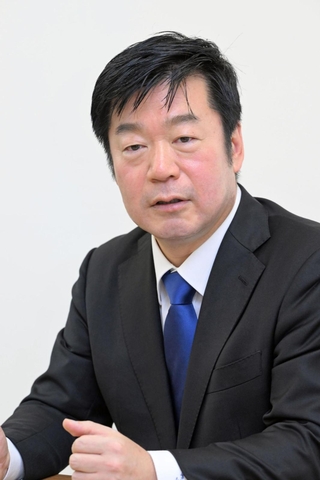 加田裕之氏