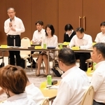 全県で不登校対策に取り組む認識を共有した初会合＝神戸市中央区中山手通４、ラッセホール