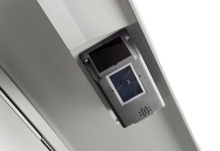 阪急電鉄が設置する防犯カメラのイメージ（同社提供）