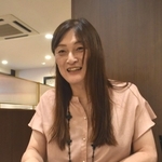 法律の問題点を指摘するトランスジェンダーのいよたみのりさん＝尼崎市内