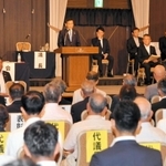 次期衆院選に向けての活動方針などが確認された自民党兵庫県連の大会＝１５日午後、神戸市内