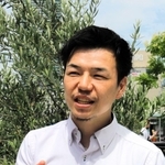 「いろんな人に助けられてきた」と話す徳山洋輝さん。昨年子どもが生まれ、父親になった＝神戸市中央区