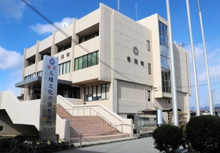 市川町役場＝兵庫県市川町西川辺