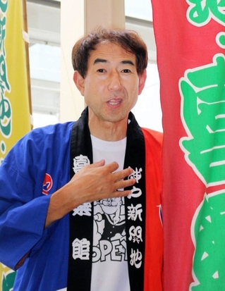 「無口な落語家」と紹介されることもある桂まめださん＝神戸市兵庫区新開地２、神戸新開地・喜楽館