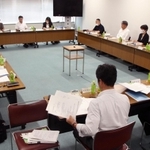 兵庫県の最低賃金について議論した「兵庫地方最低賃金審議会」＝兵庫労働局