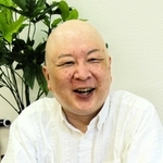 「食卓を囲む際には家族でいろんな話をすることを心がけている」。膵臓がんになったことで家族への向き合い方が変わったと語る三木啓義さん＝神戸市中央区