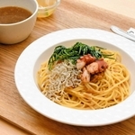 福島県応援メニューとして提供が始まったパスタランチ。福島のシラスに加え、兵庫県産のタコも使われている＝兵庫県庁