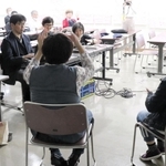 優生保護問題の全面解決を訴える集会に兵庫からオンラインで参加し、声を上げた原告の女性ら＝１日午後、神戸市中央区橘通３、市立婦人会館