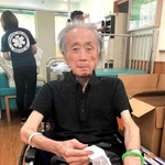 地域に愛された「中澤小児科」院長の中澤道人さん。この日は閉院に向けた片付けが進められていた＝神戸市東灘区御影１