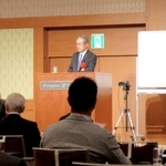 江上剛さんが講演した東京兵庫県人会総会・交流会＝東京都港区、品川プリンスホテル