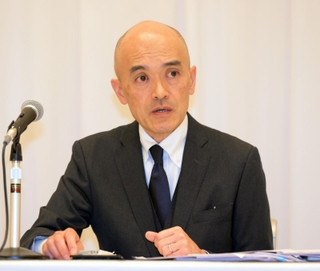宝塚歌劇団の新理事長に就いた村上浩爾氏＝１１月１４日、宝塚市栄町栄町１、宝塚ホテル