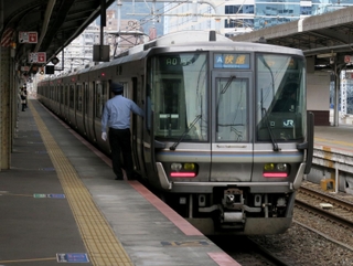 ＪＲ西日本の快速電車＝神戸線