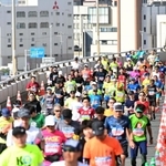 ２０１１年の初開催以降、神戸マラソンのコースの特徴となっていた神戸大橋＝先月１９日、神戸市中央区
