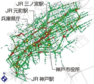 神戸都心部の帰宅困難者のシミュレーション。緑色が人の通行、赤色が人の滞留を表している（理化学研究所提供のデータを加工）