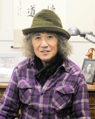 父陳舜臣さんの思い出を語る長男の陳立人さん（撮影・津田和納）