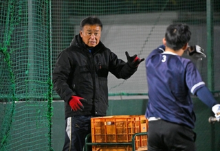 現役時代、「ミスターブルーウェーブ」と称された藤井康雄さん＝神戸市西区櫨谷町長谷（撮影・斎藤雅志）