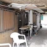 一斉廃業し、市による建物の買収が進む旧かんなみ新地＝２０２４年１月２２日、尼崎市神田南通３