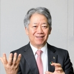 今後の経営戦略について語る川崎重工業の橋本康彦社長＝神戸市中央区東川崎町１（撮影・大島光貴）