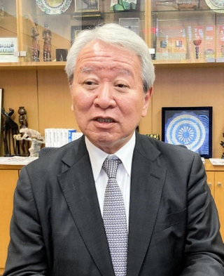 「創造的復興の考えが大事だ」。インタビューに応じるＪＩＣＡの田中明彦理事長＝神戸市中央区脇浜海岸通１