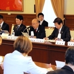 ２０２４年の神戸マラソンの概要などを話し合った実行委員会総会＝神戸市中央区下山手通４、県公館