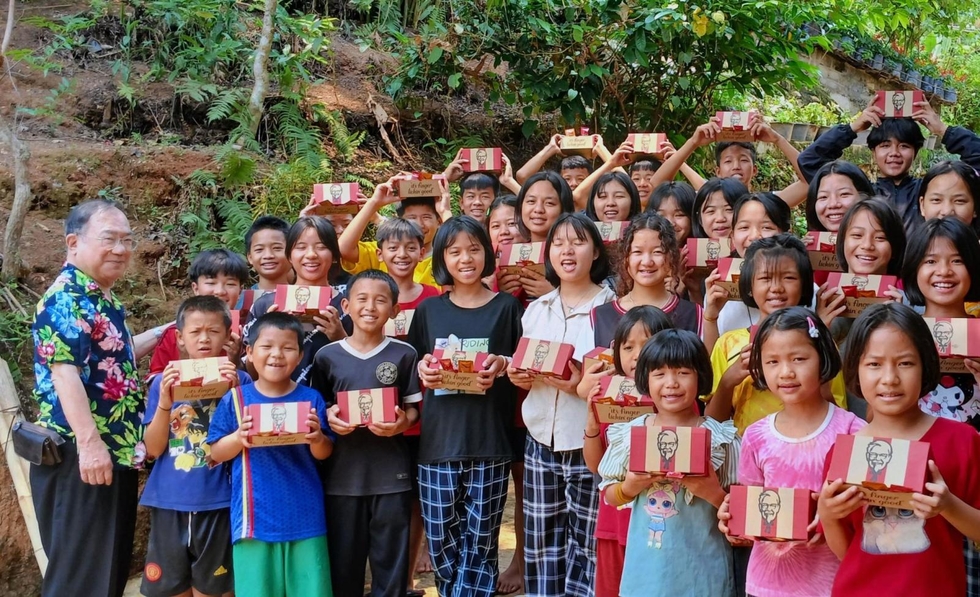 少数民族「アカ族」の子どもに教育を 神戸の男性、タイで支援「貧困