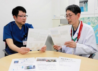 能登半島地震の被災地で活動した薬剤師の増本憲生さん（右）と田村亮さん＝神戸市中央区港島南町２、神戸市立医療センター中央市民病院