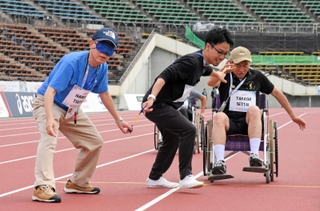 ⭐️チビ⭐️りくりゅう　上々の初戦　神戸新聞 8/18 記事 兵庫陸上10傑＞2024年小学男子|スポーツ|神戸新聞NEXT