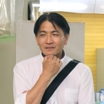 立候補取り下げの理由を説明する小西彦治氏＝相生市旭１