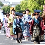 大名行列をする参加者＝姫路市の大手前通り（撮影・辰巳直之）