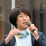 次期衆院選に向け、自民党政治の打破を訴える共産党の田村智子委員長＝１９日午後、神戸市中央区