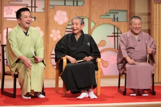 テレビ番組に出演した（左から）桂吉弥さん、桂米朝さん、桂ざこばさん＝２０１０年２月、大阪市中央区、読売テレビ